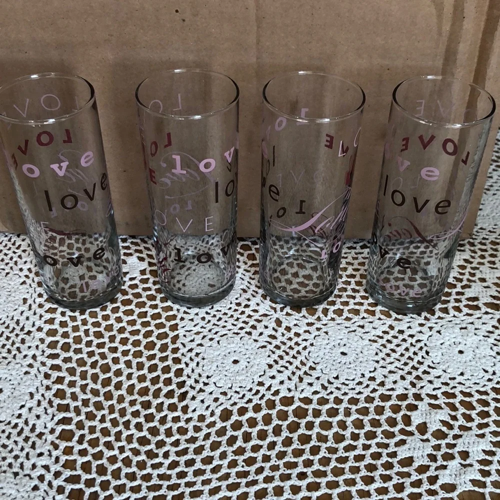 4 Love Flower Vases
